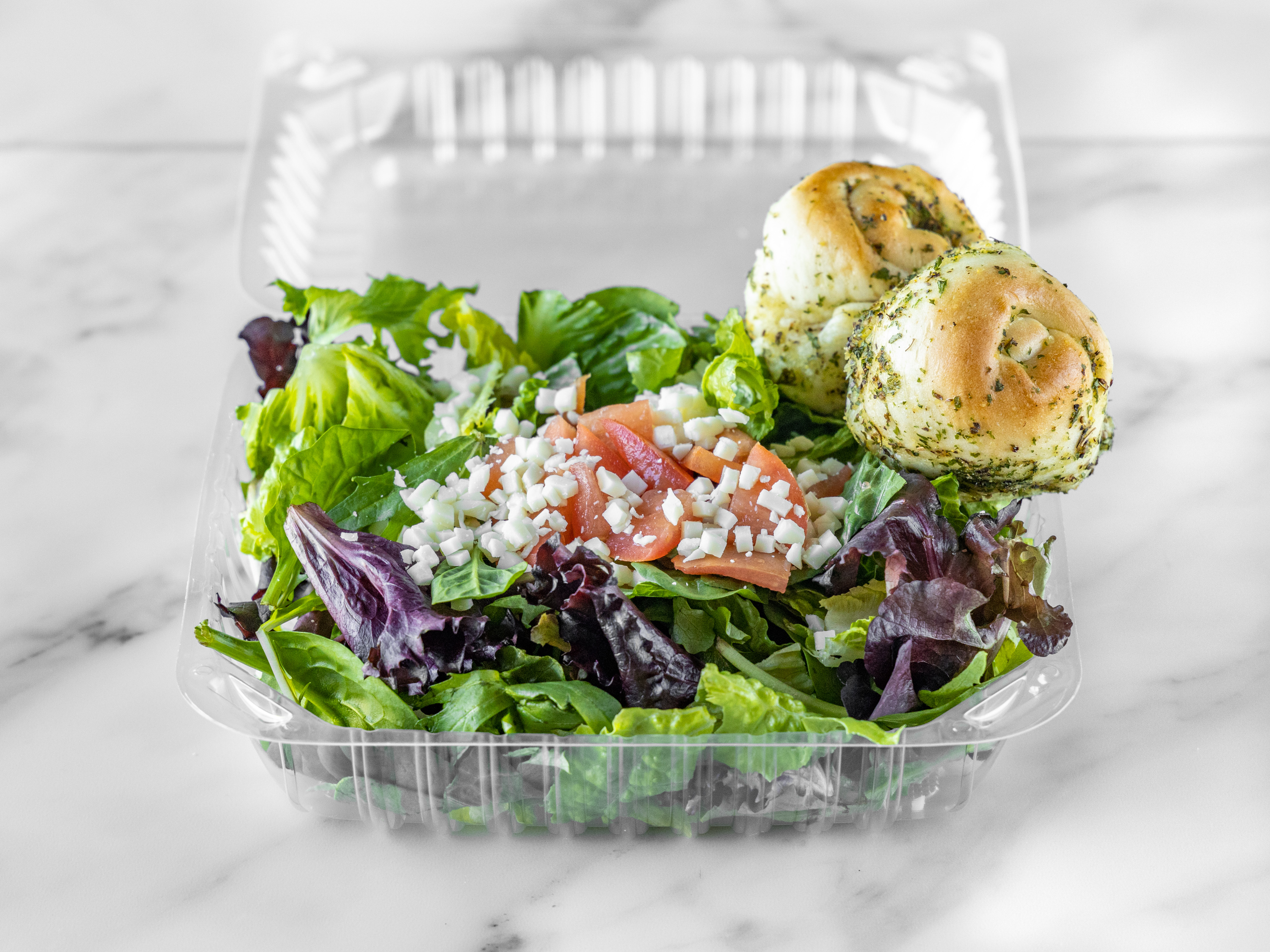 Order Mixed Green Salad food online from Alfredo Pizza store, Los Angeles on bringmethat.com