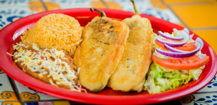 Order Chiles Rellenos food online from Tacos Chinampa store, El Paso on bringmethat.com