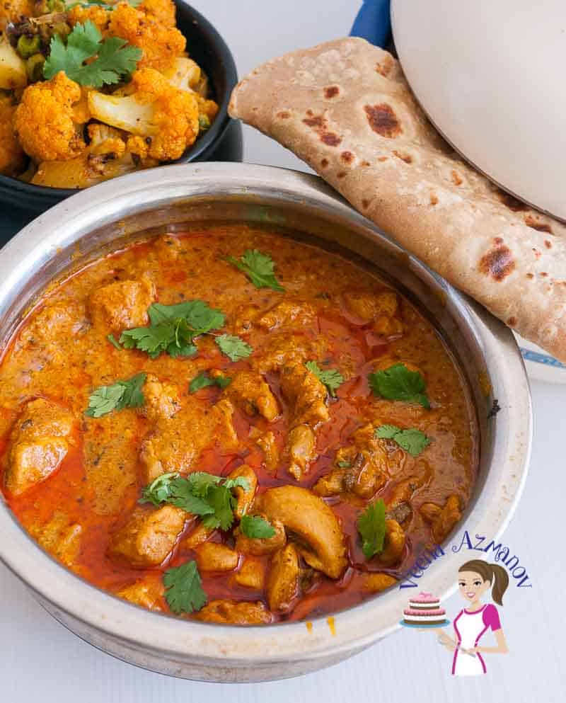 Order 12. Chicken Curry food online from Tandoor-A-India store, Playa Del Rey on bringmethat.com