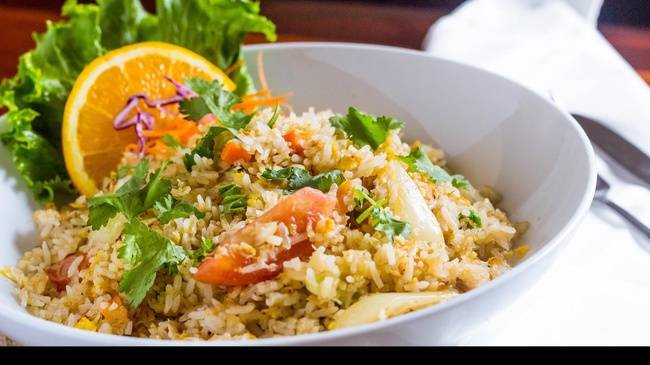 Order House Fried Rice - Vegetarian food online from Lanna Thai store, San Jose on bringmethat.com