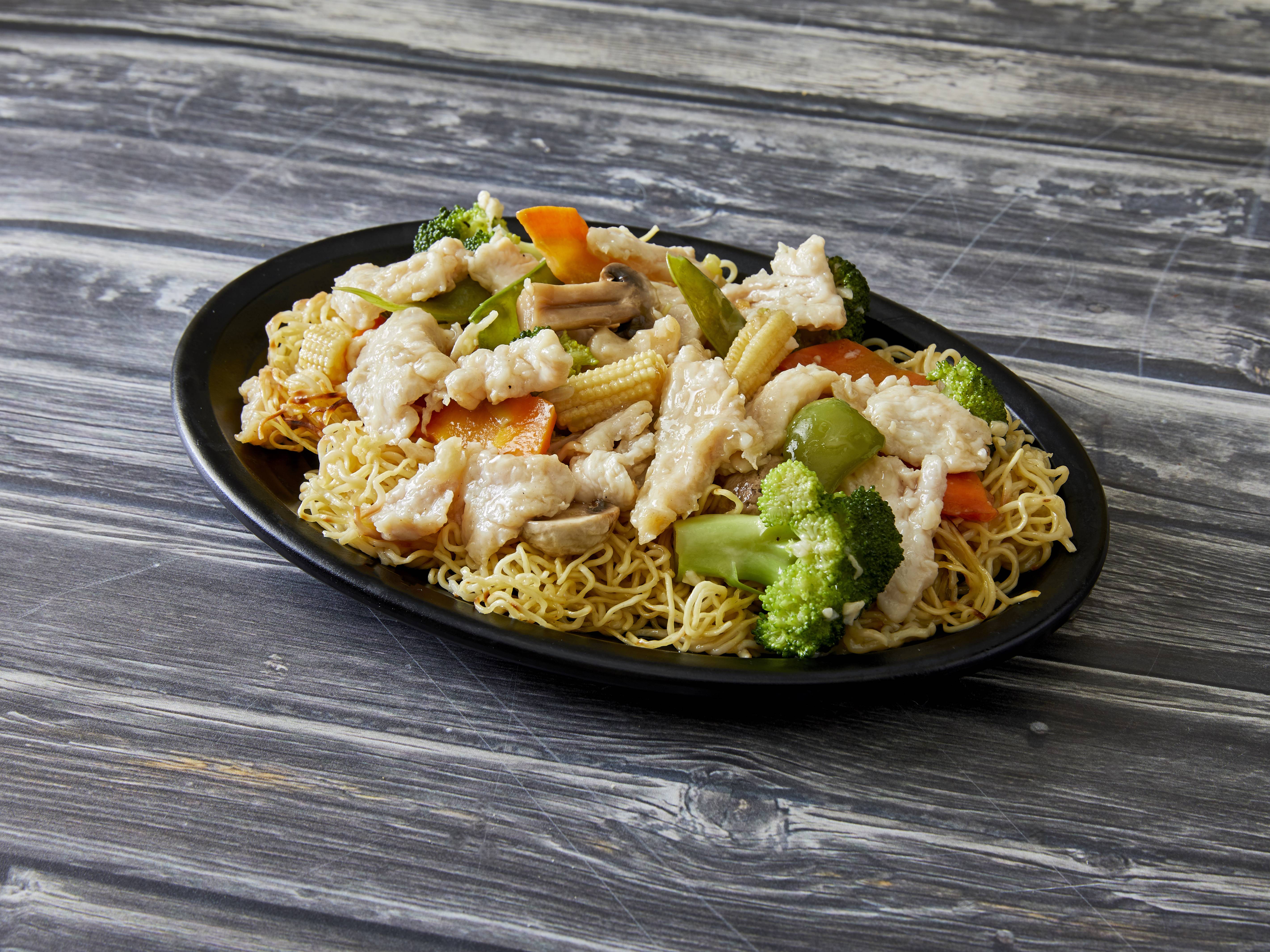Order 58. Chicken Pan Fried Noodle food online from China King store, Harwood Heights on bringmethat.com