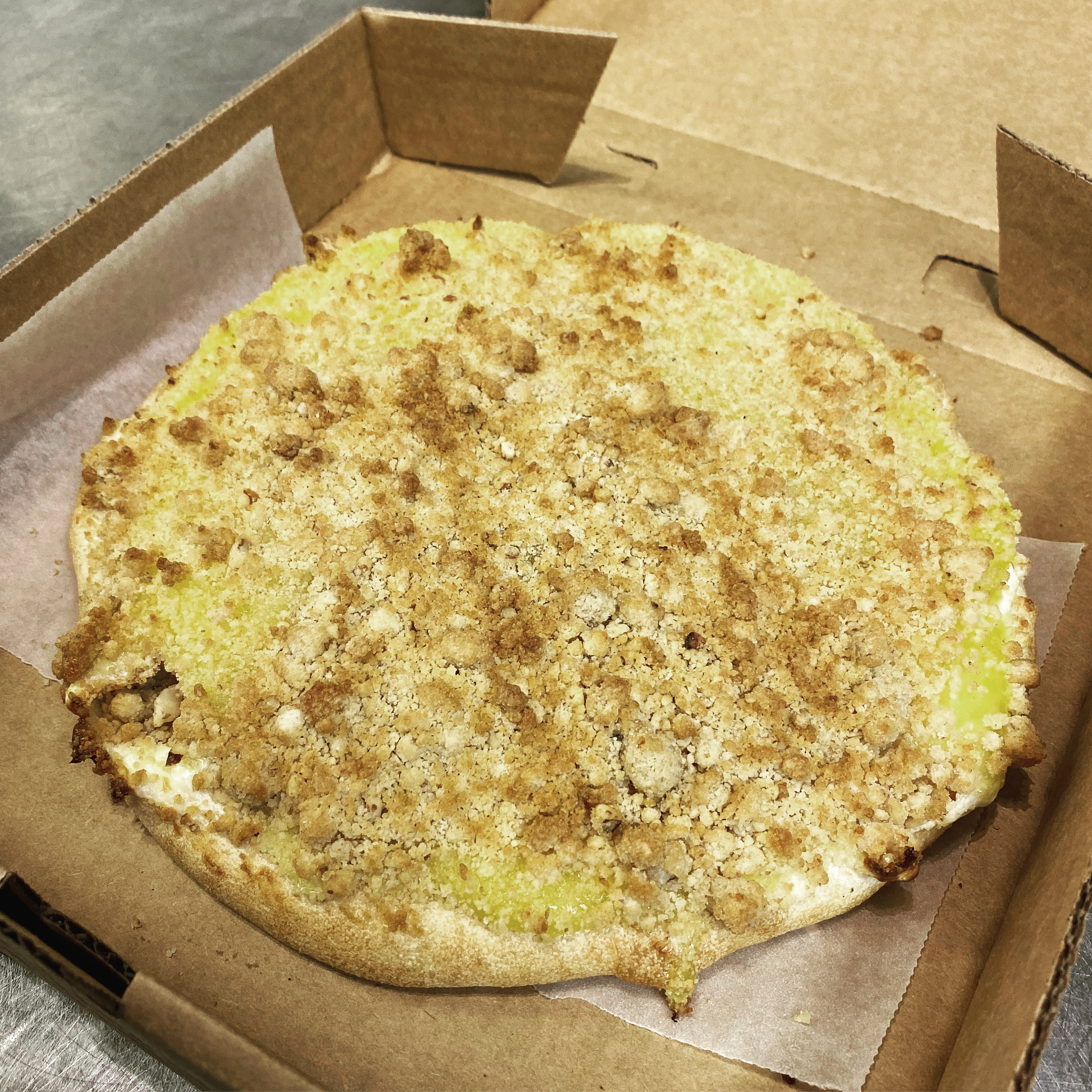 Order Lemon Crunch Dessert Pizza food online from Country Style Pizza store, Bridgeville on bringmethat.com