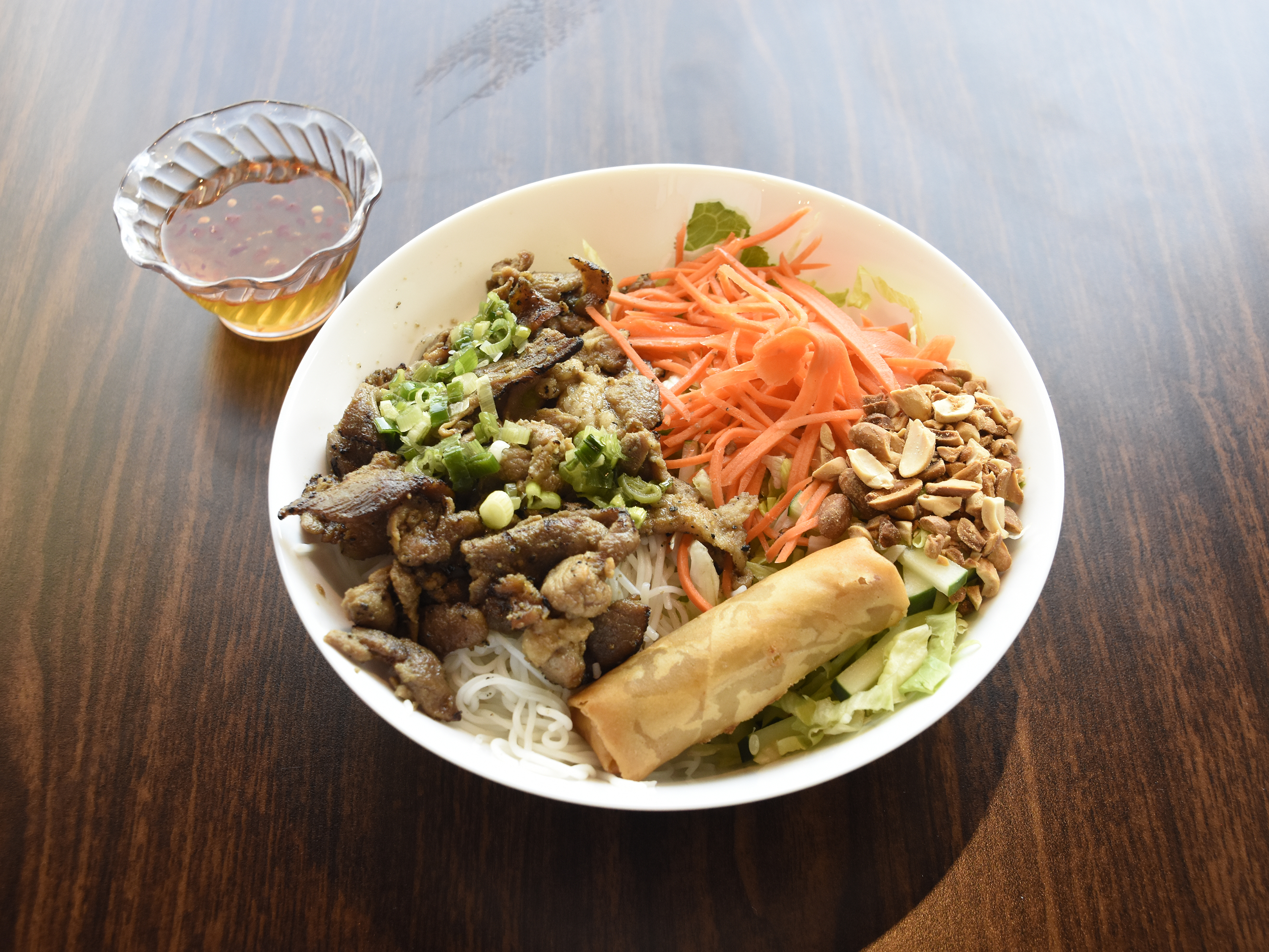 Order DN1. Noodles with Grilled Pork and Egg Roll food online from Pho Lamour Cafe store, Brookfield on bringmethat.com