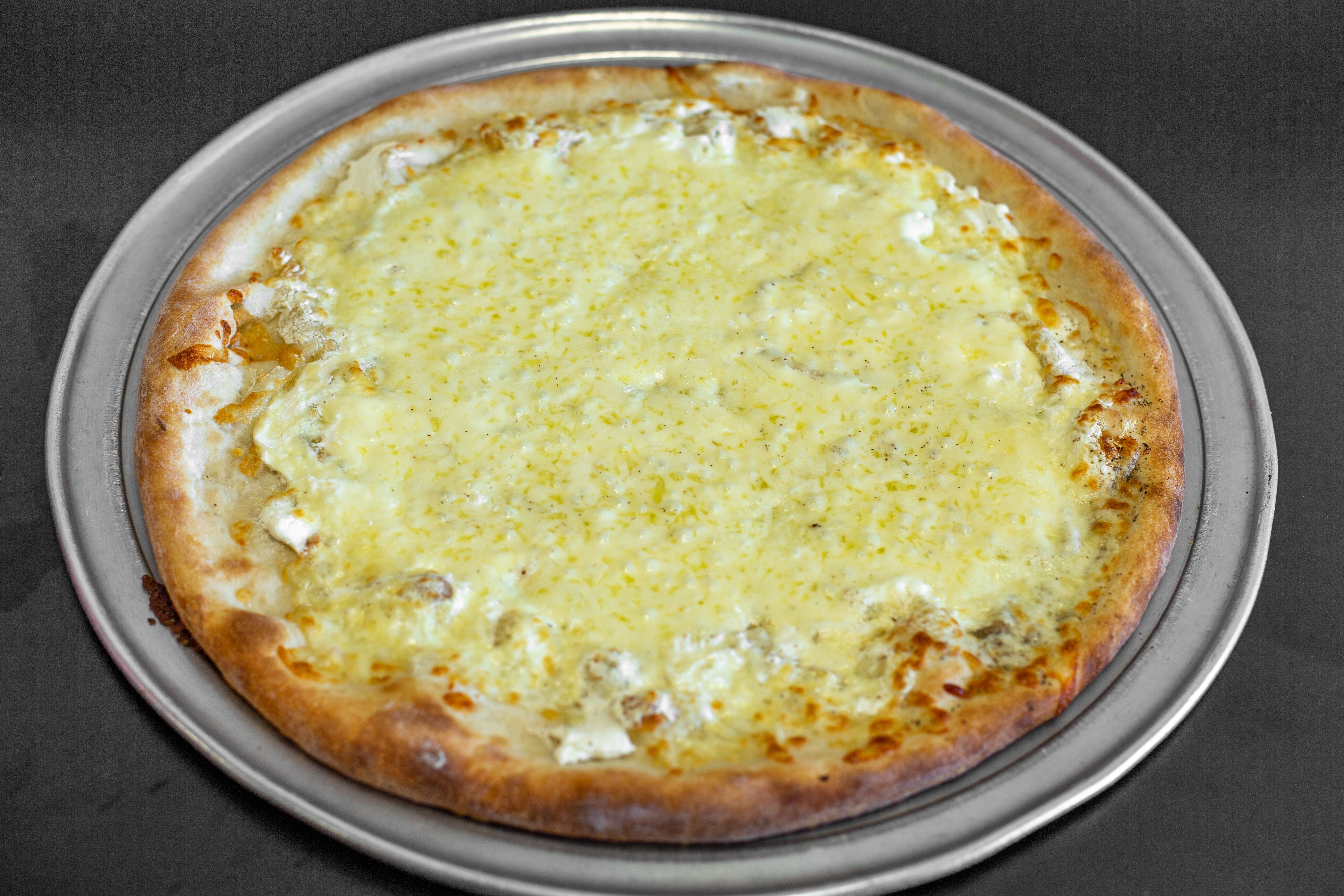 Order Bianco Pizza - 18'' food online from Gerardo's Pizza & Pasta store, Shirley on bringmethat.com