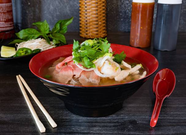 Order 8. Noodles Soup Bowl - PHỞ food online from Pt Pho Express store, Phoenix on bringmethat.com