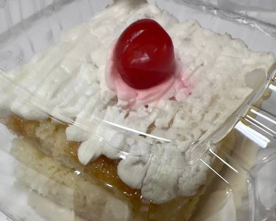 Order Tres Leches  food online from Papaya Fresh Deli store, Paterson on bringmethat.com