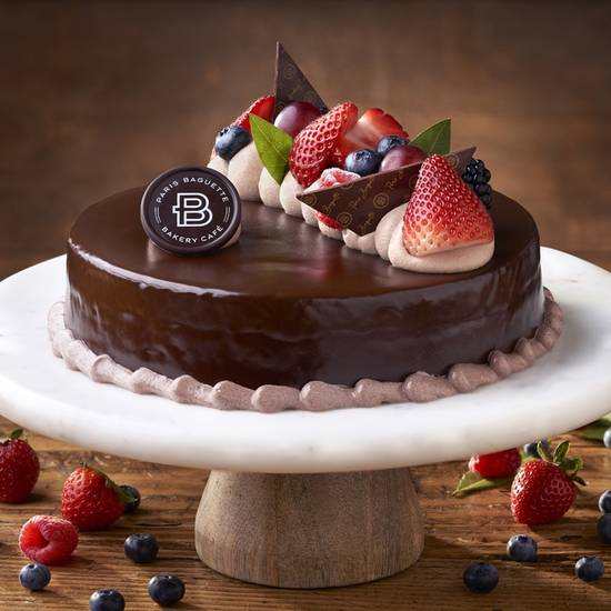Order Chocolate Cake food online from Paris Baguette store, Mountain View on bringmethat.com