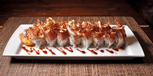 Order Shat Love Roll food online from Zono Sushi store, Glendale on bringmethat.com