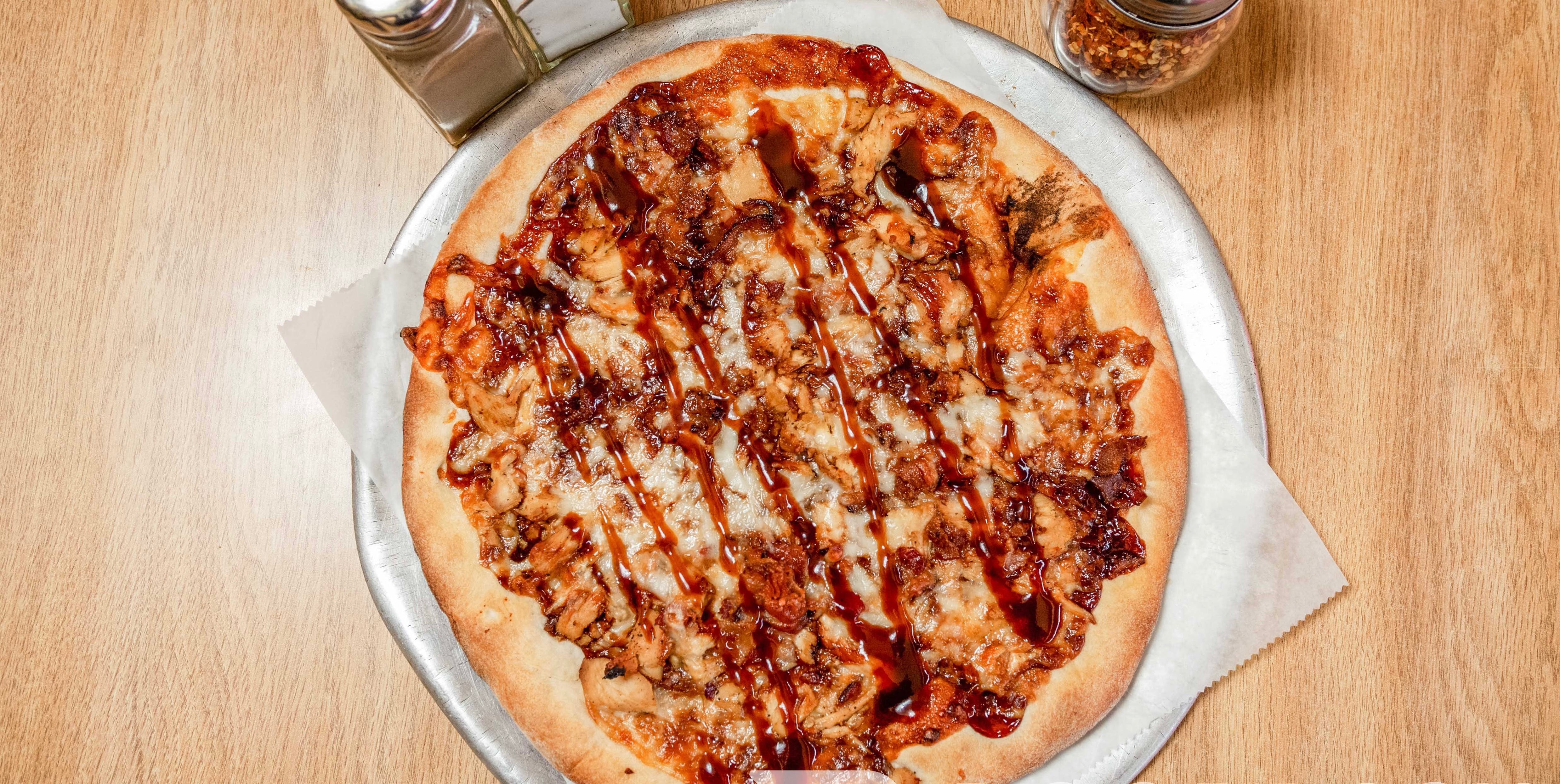 Order BBQ Chicken Pizza - Personal 10'' food online from Nonna Rosa Pizzeria store, Bridgeport on bringmethat.com