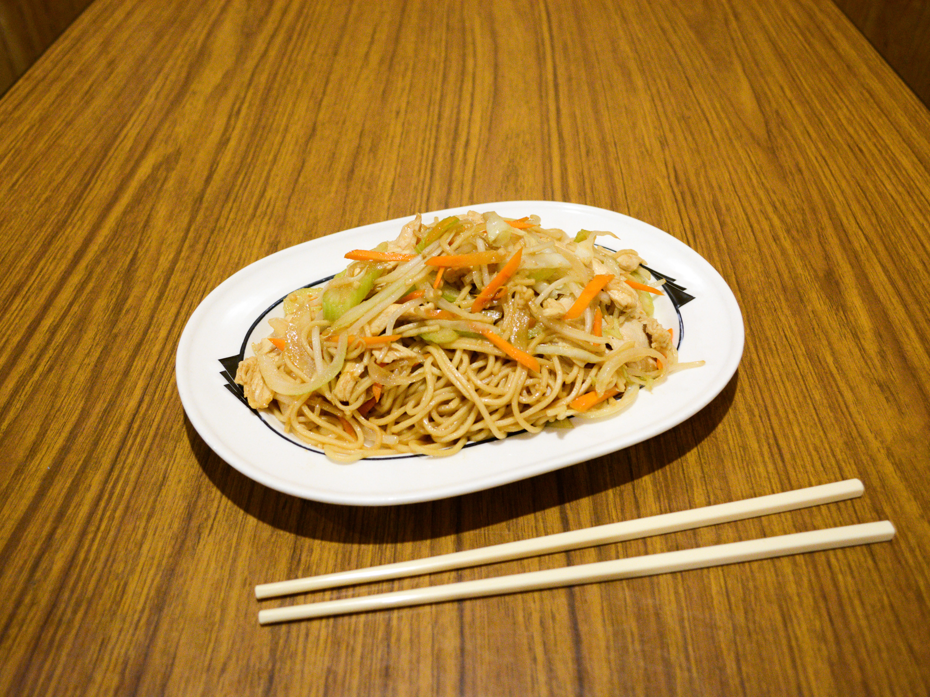Order 74. Chicken Chow Mein food online from Tang Wong store, Everett on bringmethat.com