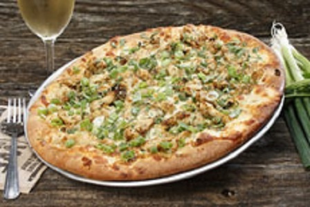 Order Kicking' Chicken Pizza food online from Extreme Pizza store, San Francisco on bringmethat.com