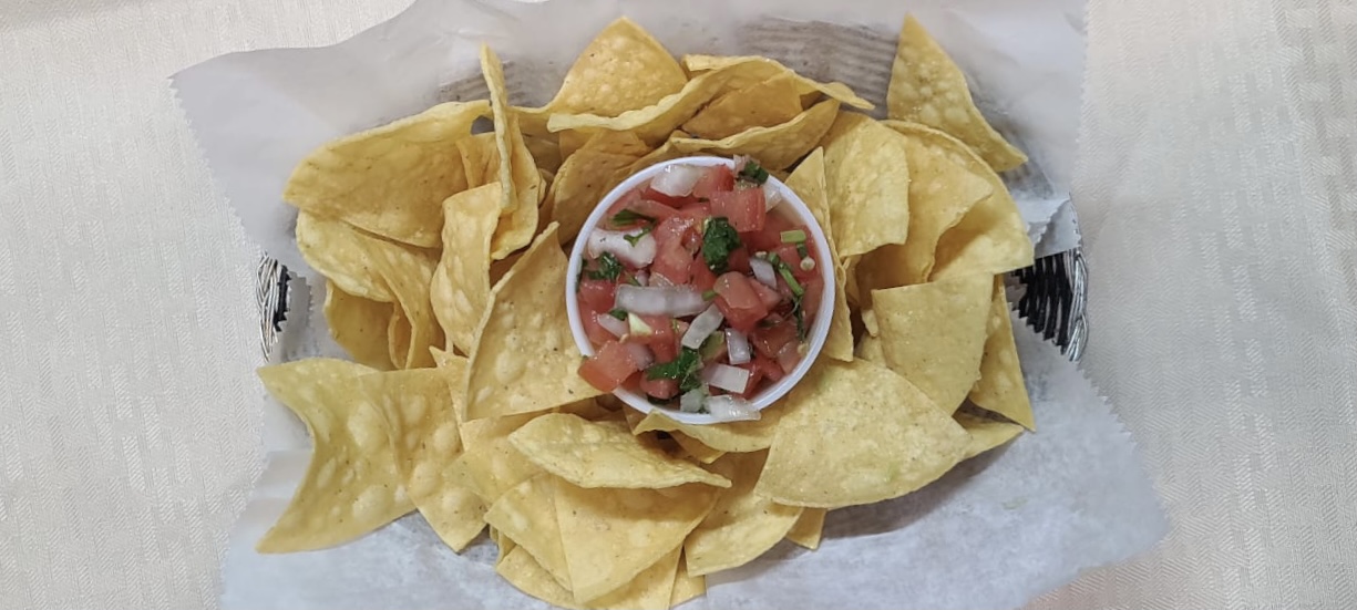 Order Chips and pico de Gallo  food online from Marce Taqueria Express store, Bronx on bringmethat.com