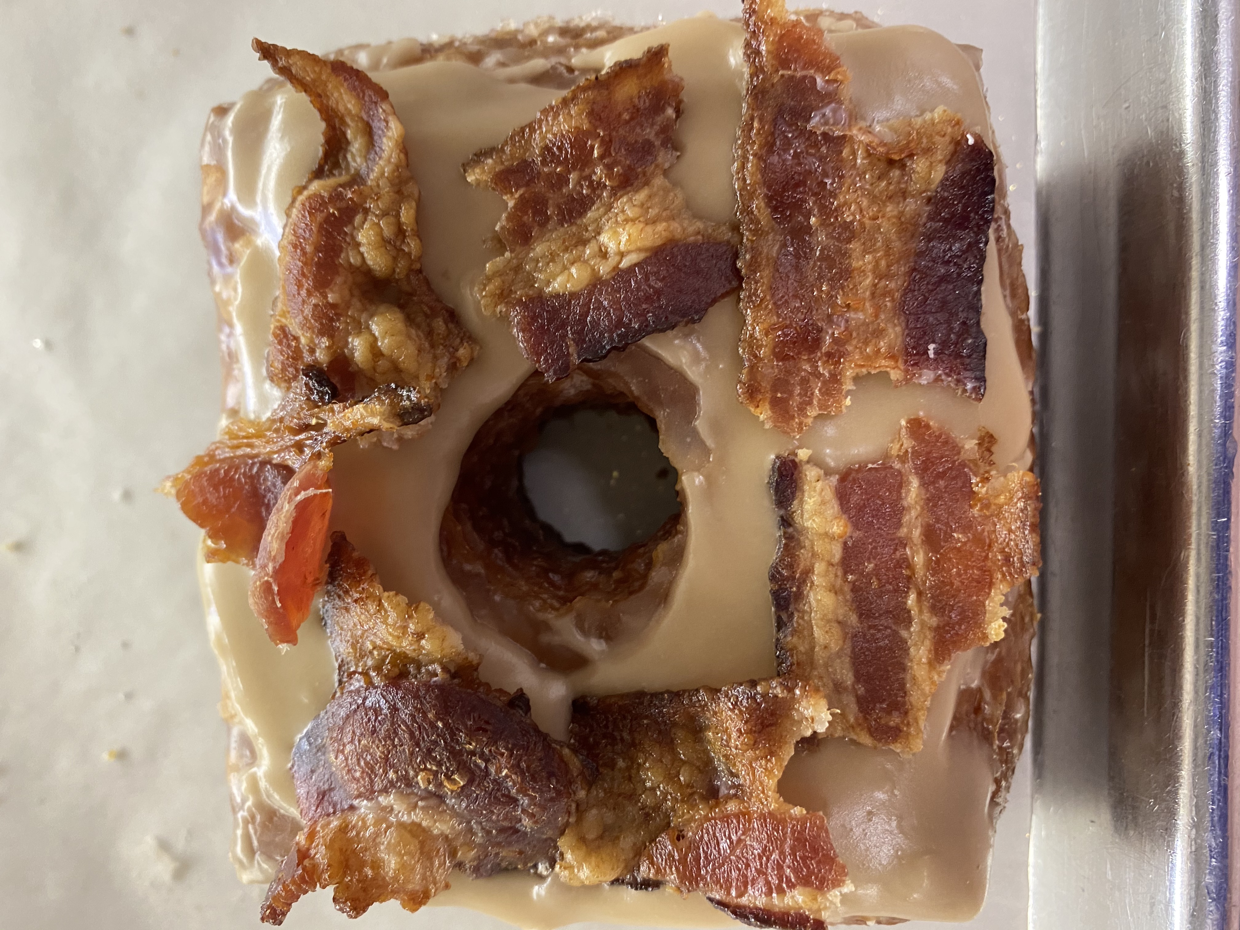 Order MAPLE BACON CRESUNT  food online from Earl Donut store, Los Angeles on bringmethat.com
