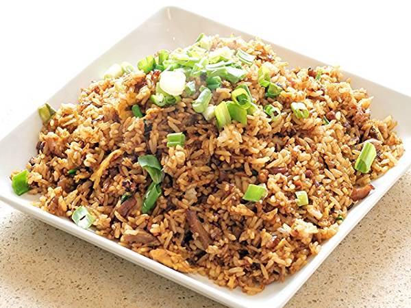 Order 110. Chicken Fried Rice food online from King Wok Gourmet Asian store, Chicago on bringmethat.com