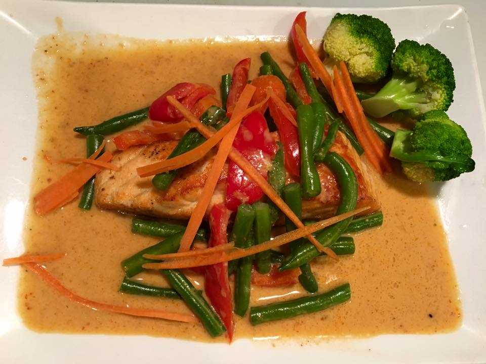 Order SP7. Salmon Panang food online from Boonton Thai Cuisine store, Boonton on bringmethat.com
