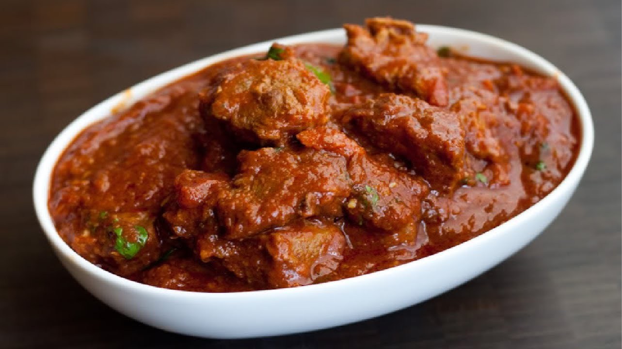 Order Curry - Kashmiri Rogan Josht - Lamb Curry food online from Indian Street Cafe store, San Jose on bringmethat.com