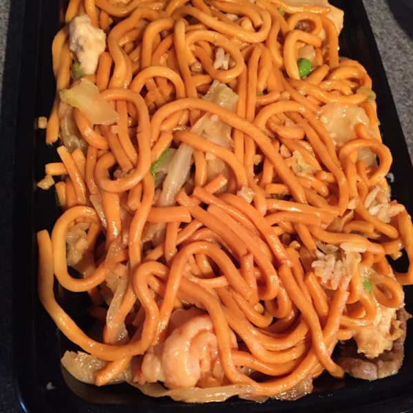 Order 501. Chicken Lo Mein food online from Asian Dining store, Phoenix on bringmethat.com
