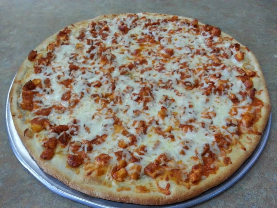 Order Buffalo Wing Pizza - Medium 14" food online from Palumbo Pizza and Subs store, Allentown on bringmethat.com