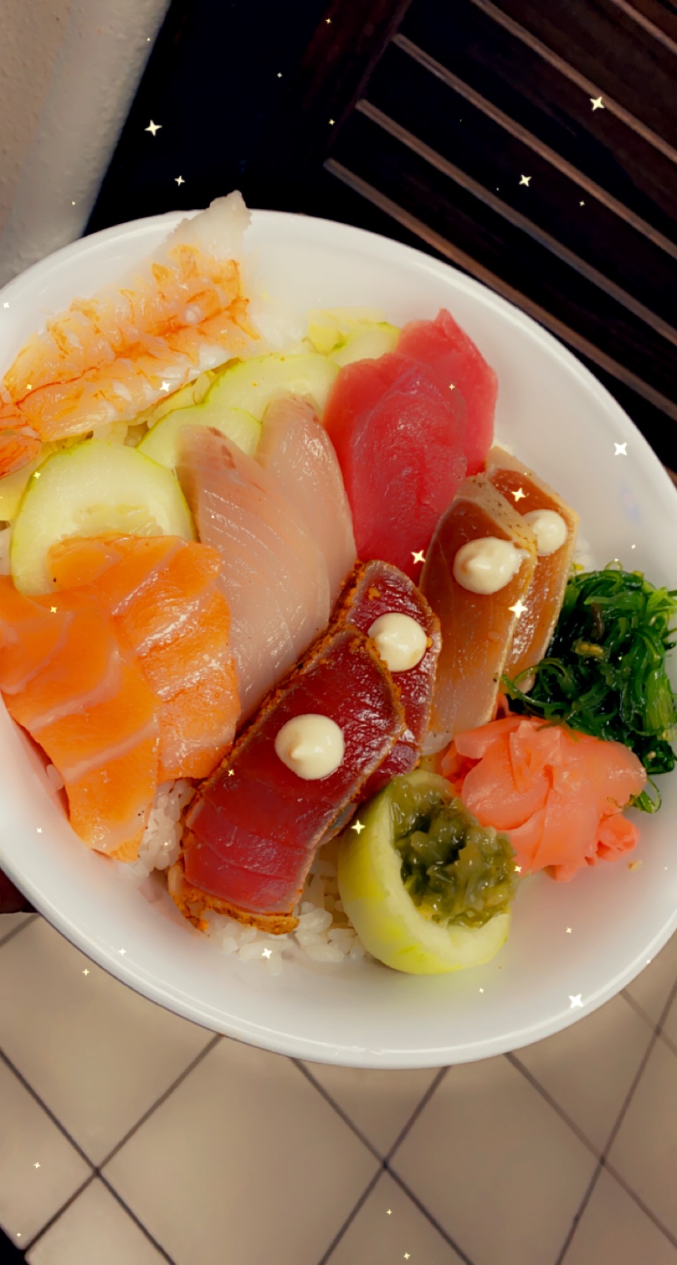 Order Chirashi Bowl (10 Piece) food online from 760 Sushi Bros store, Victorville on bringmethat.com