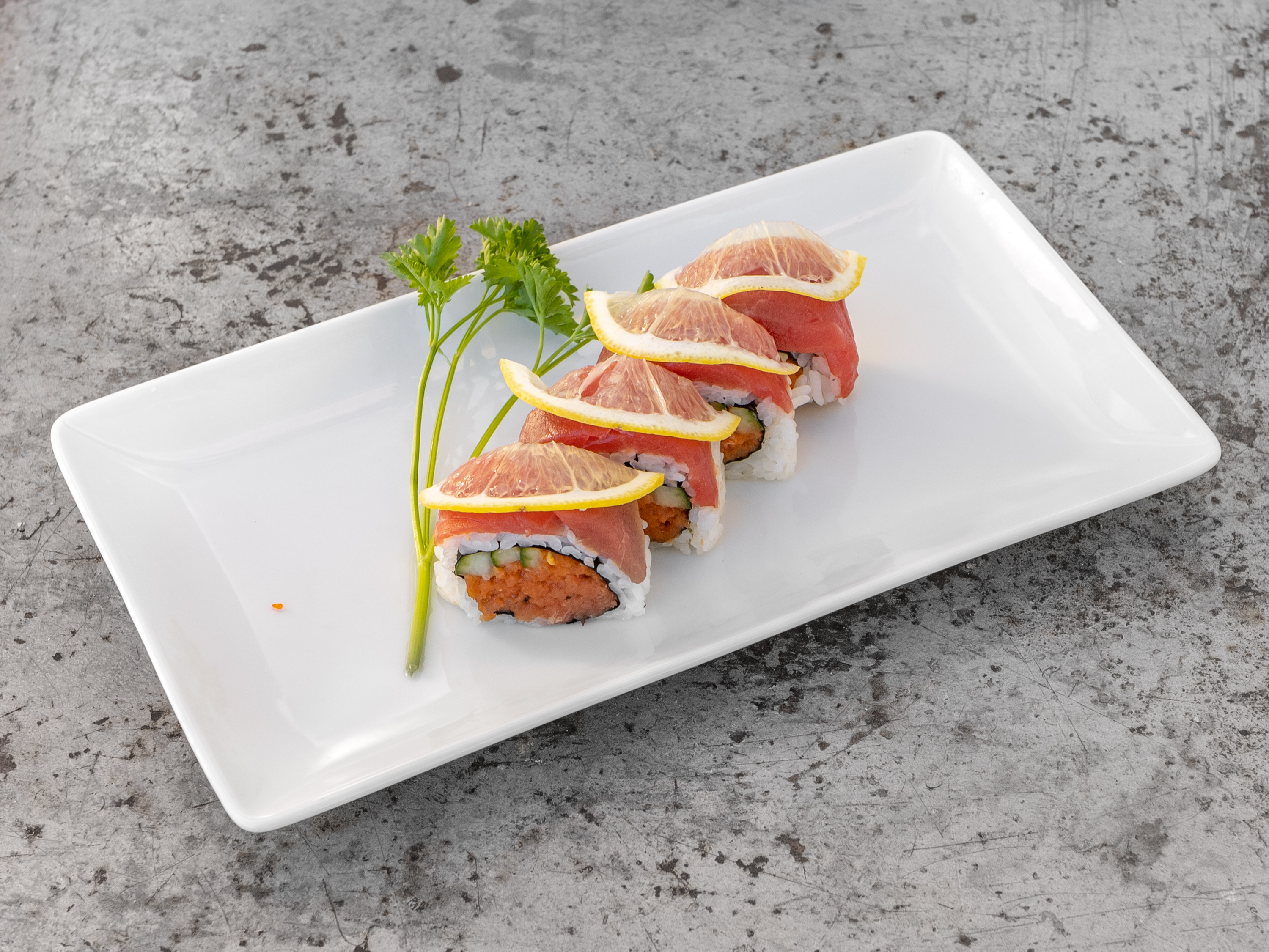 Order Lemon Tuna Roll food online from Dake Sushi store, Simi Valley on bringmethat.com