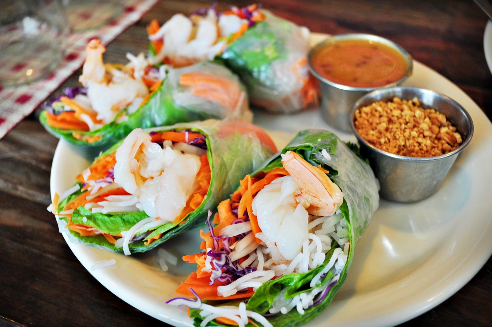 Order 2 pieces Fresh Salad Rolls with Shrimp food online from Rice Thai Cookery store, Portland on bringmethat.com