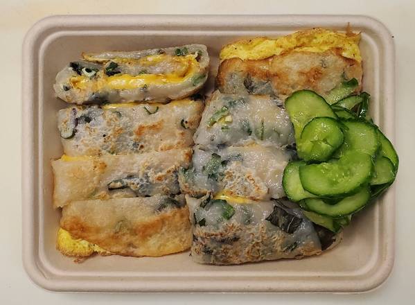 Order Basil and Cheese Egg Pancake (九層塔起司蛋餅) food online from Luxweet Bakery Cafe store, Chino Hills on bringmethat.com