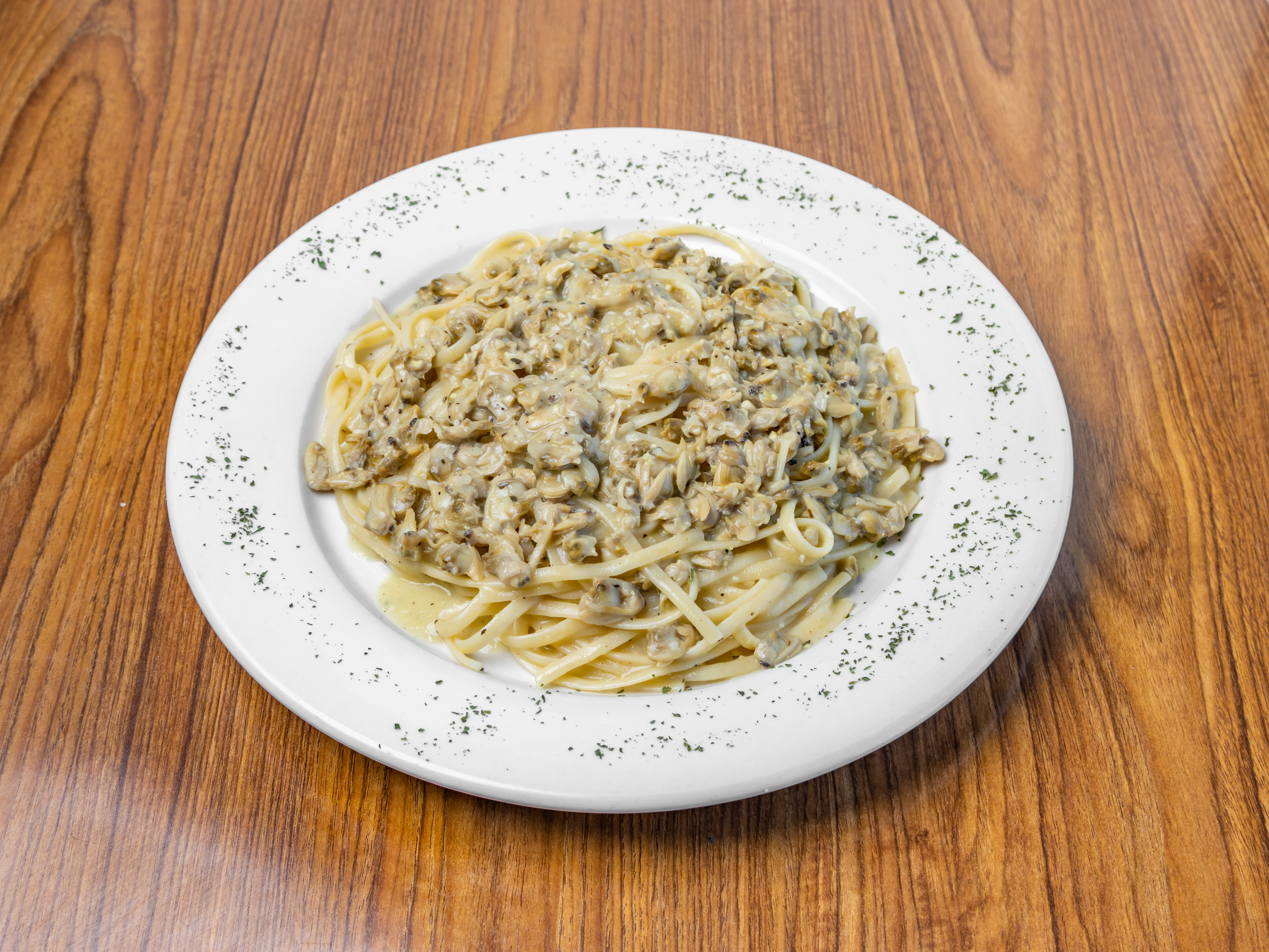Order Linguine with White Clam Sauce food online from Joe's Pizza Pasta store, Southlake on bringmethat.com