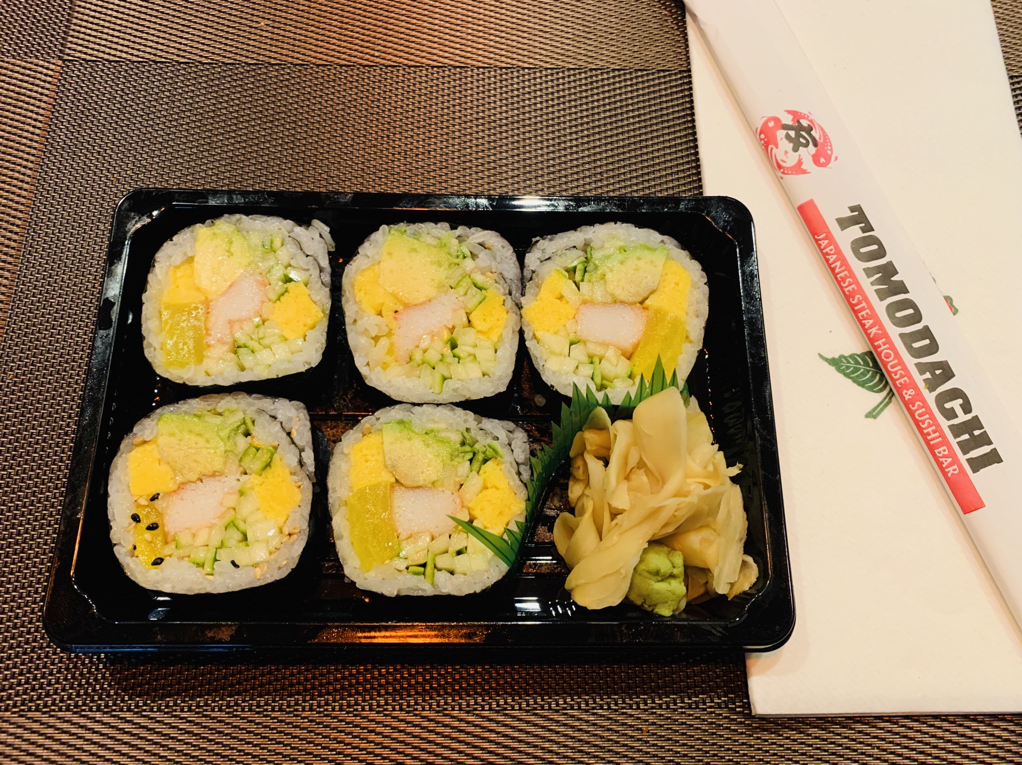 Order 10. Futo Maki food online from Tomodachi Japanese Steakhouse & Sushi Bar store, Royersford on bringmethat.com