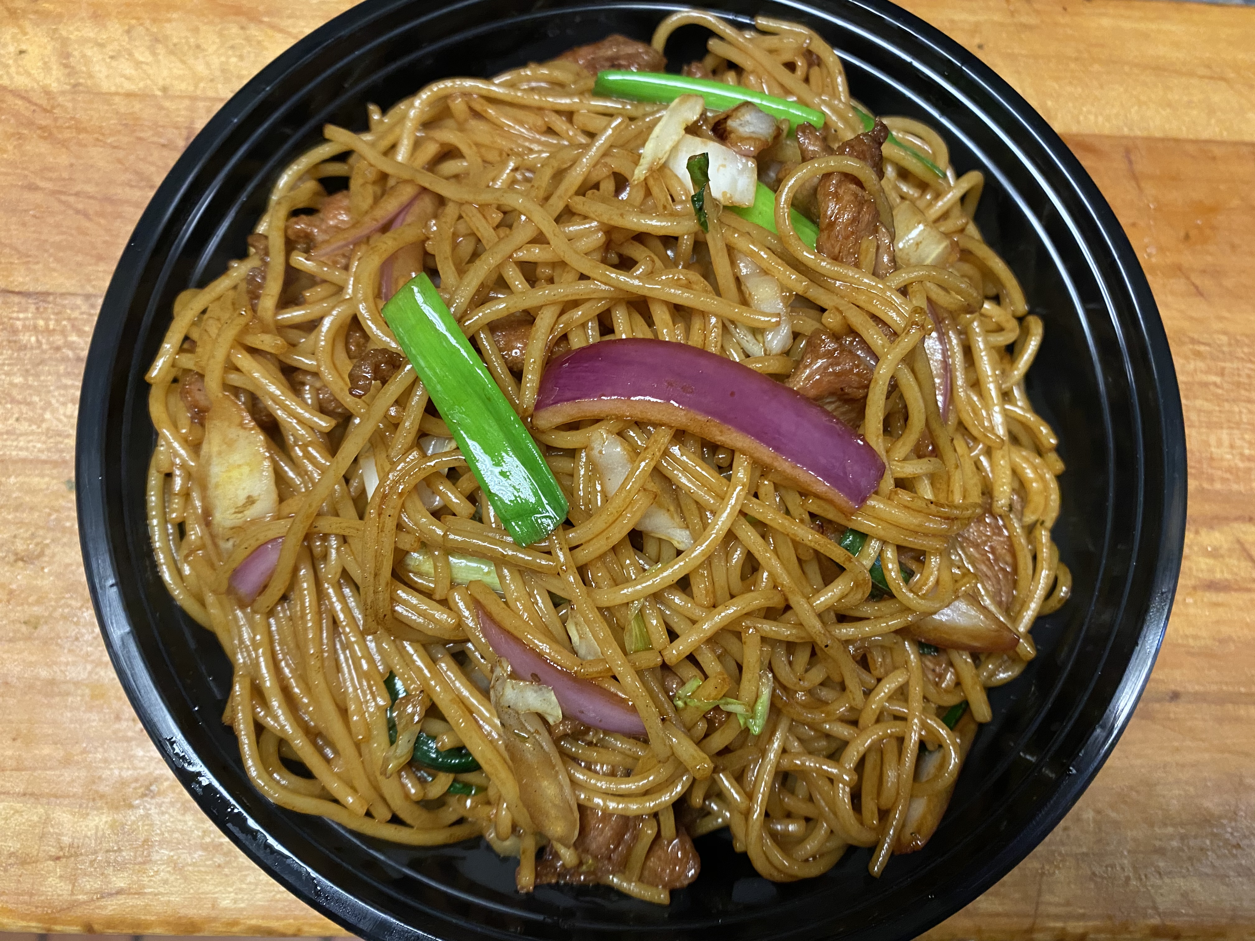 Order Lo Mein food online from Soy & Ginger Wok Grill store, Livingston on bringmethat.com