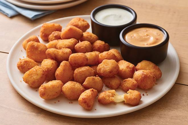 Order Crispy Cheese Bites food online from Applebee's on Carter Hill Rd. store, Montgomery on bringmethat.com