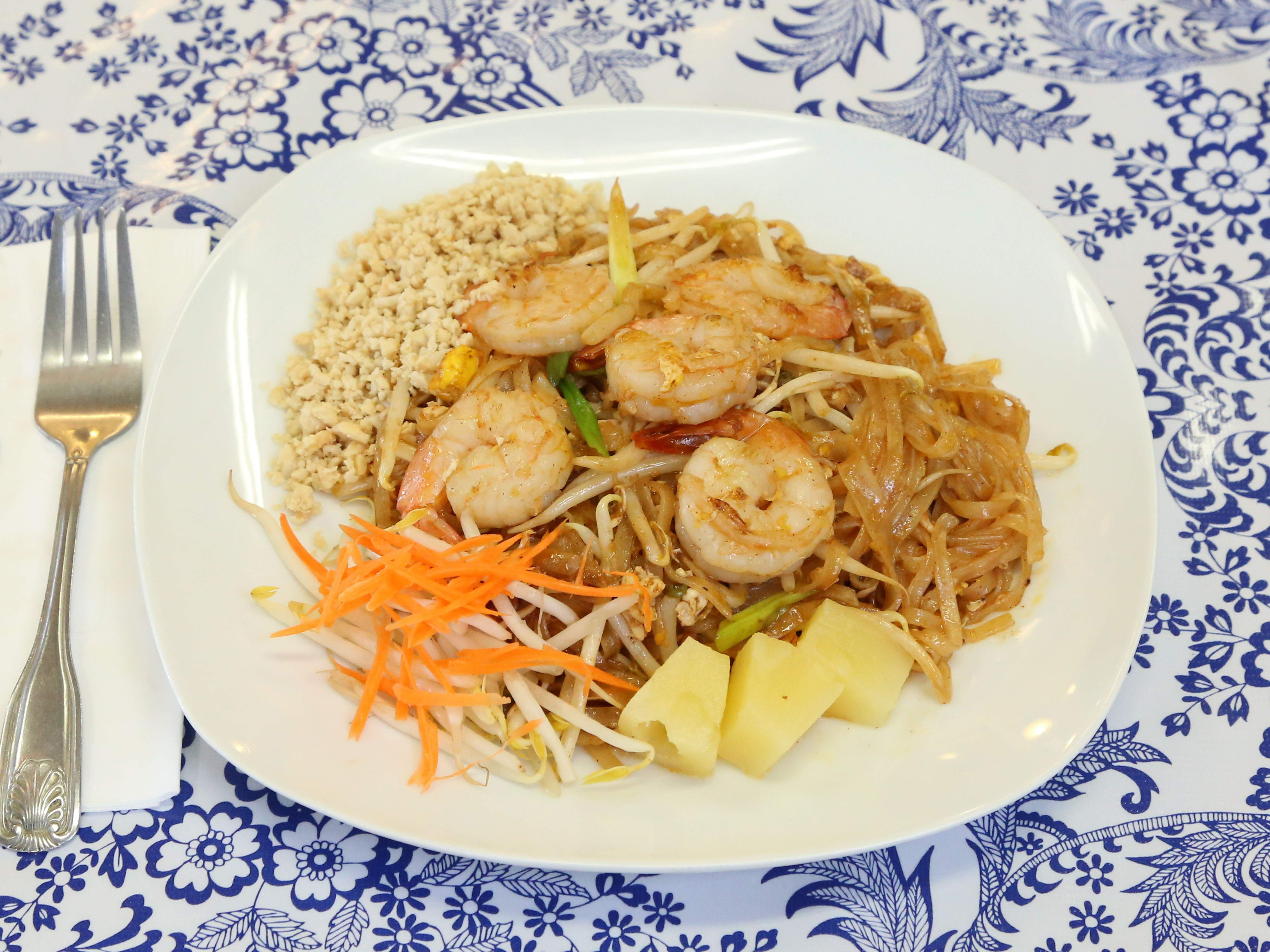 Order Pad Thai Noodle food online from Thai Hut store, Somerville on bringmethat.com