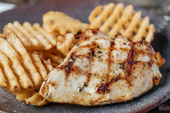 Order Kids Grilled Chicken food online from Logan's Roadhouse store, Normal on bringmethat.com