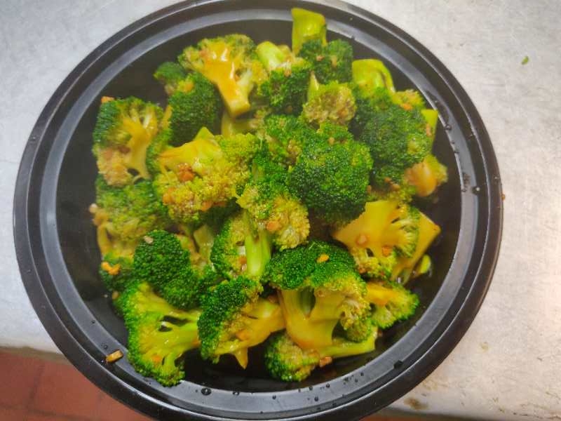 Order V3. Broccoli in Garlic Sauce food online from Sam Cafe store, Houston on bringmethat.com