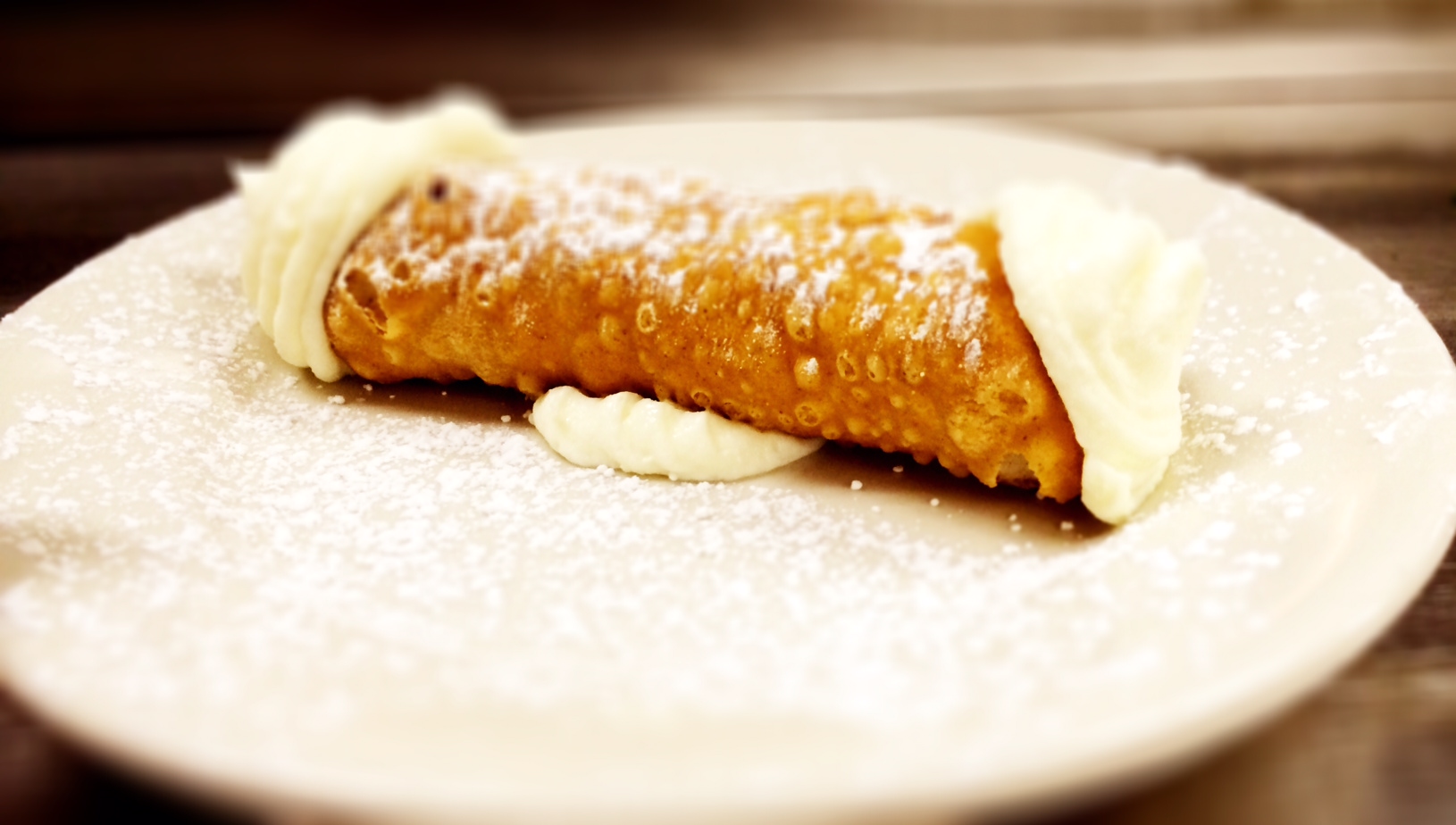 Order Cannoli food online from Capone Restaurant store, Peabody on bringmethat.com