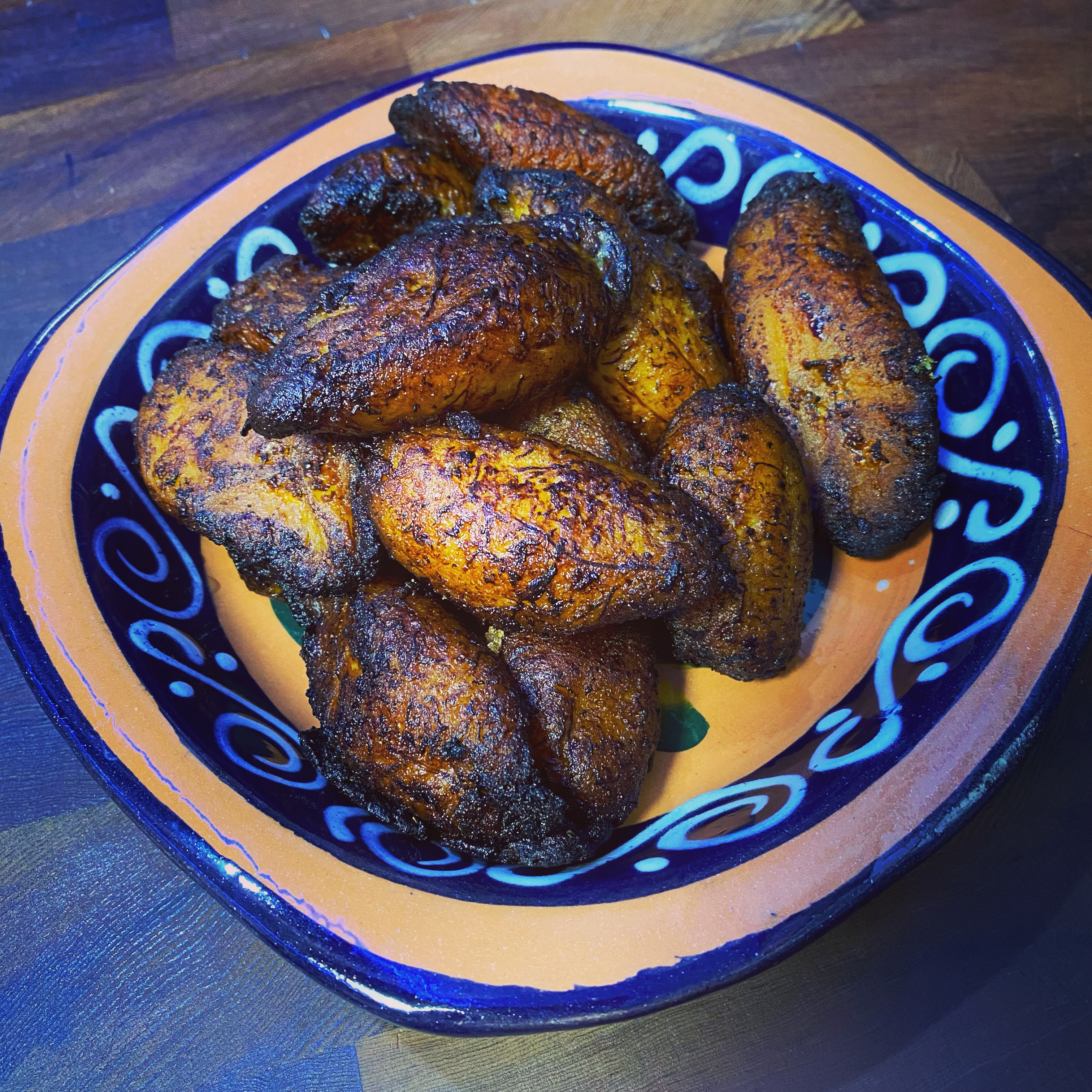 Order Fried Plantains food online from Chiquita Pizzeria store, Philadelphia on bringmethat.com