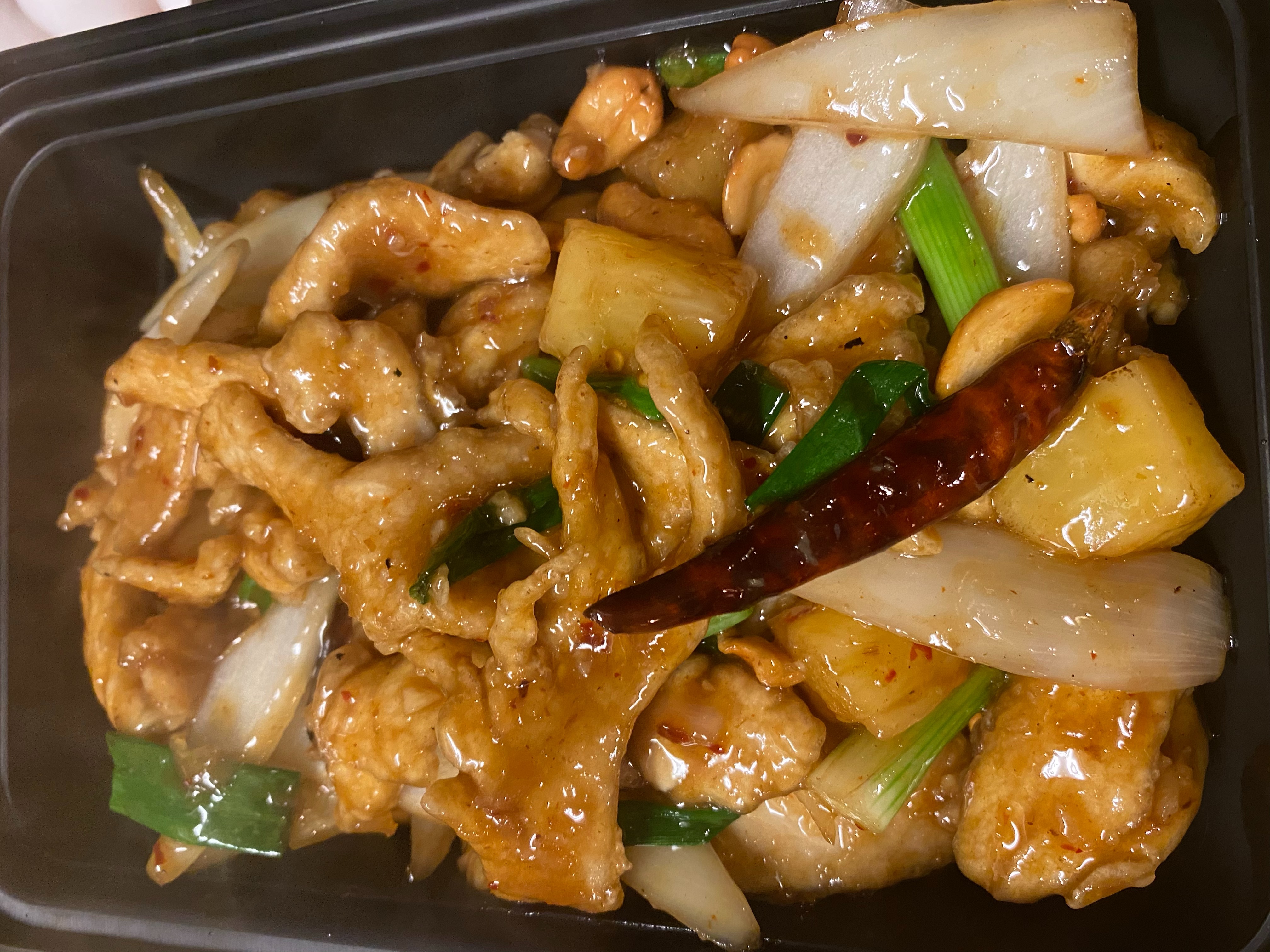 Order Spicy Crispy Chicken Cashew Nut Dinner food online from Orchid Thai Restaurant & Bar store, Falmouth on bringmethat.com
