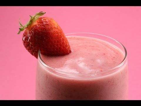 Order Strawberry Smoothie food online from Pho Cali store, Rocklin on bringmethat.com
