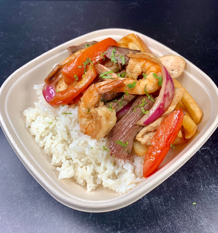 Order SALTADO MIXTO JIREH  (Best in Town) food online from Delicias Del Jireh Peruvian Kitchen store, White Plains on bringmethat.com