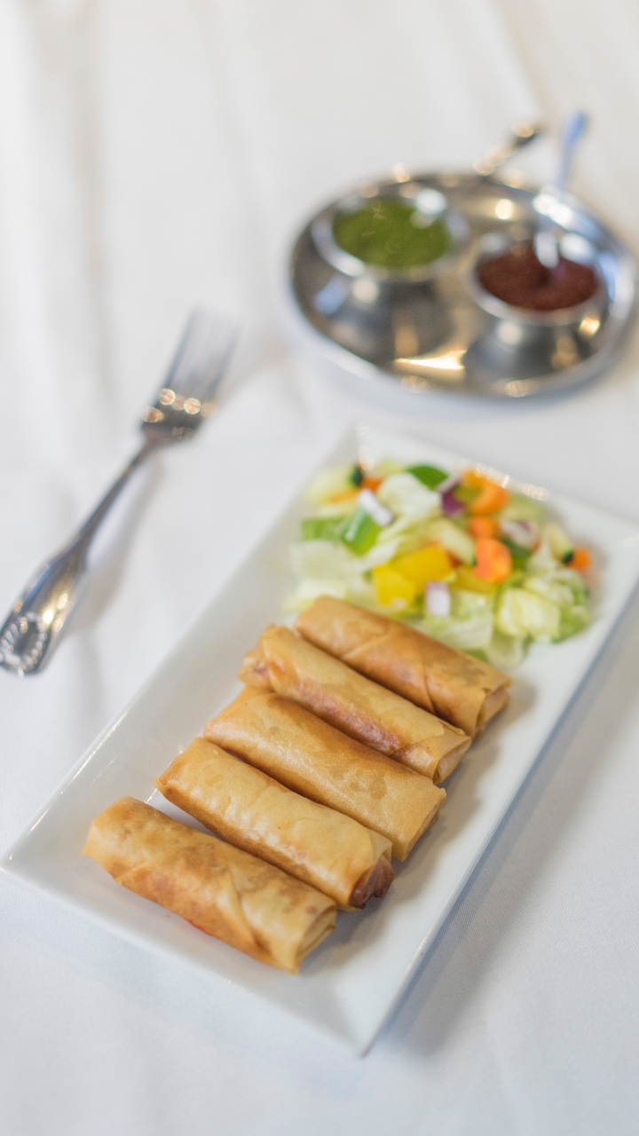 Order Vegetable Spring Rolls food online from Himalayan Restaurant store, Niles on bringmethat.com