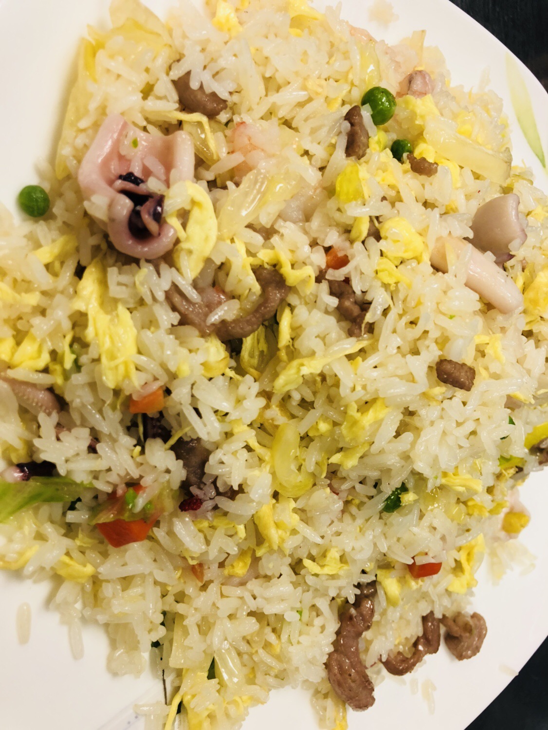 Order R7. Yang Chow Fried Rice food online from Dumpling Kingdom store, Allston on bringmethat.com