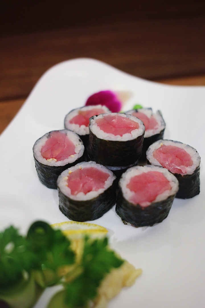 Order Tekka (Tuna) Maki food online from Hot Woks Cool Sushi store, Chicago on bringmethat.com
