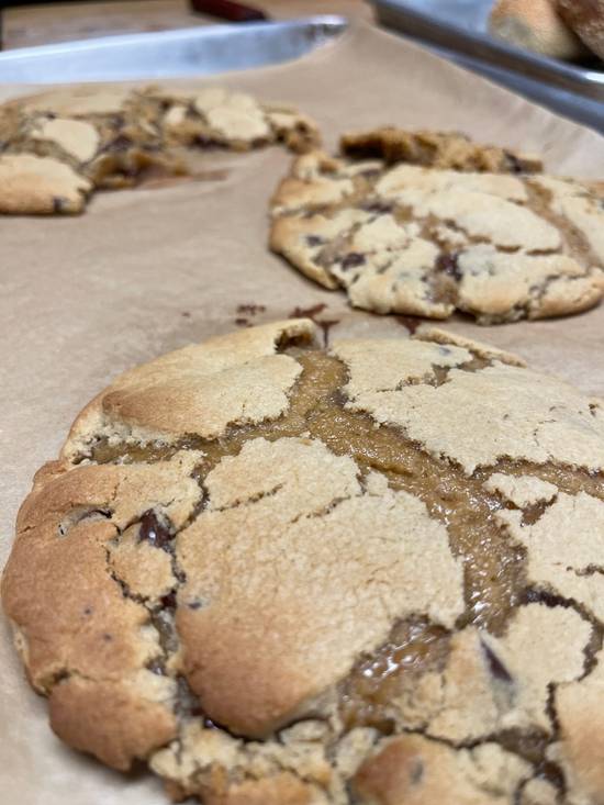 Order Giant Cookie food online from The Bagelry @ Olmo store, New Haven on bringmethat.com