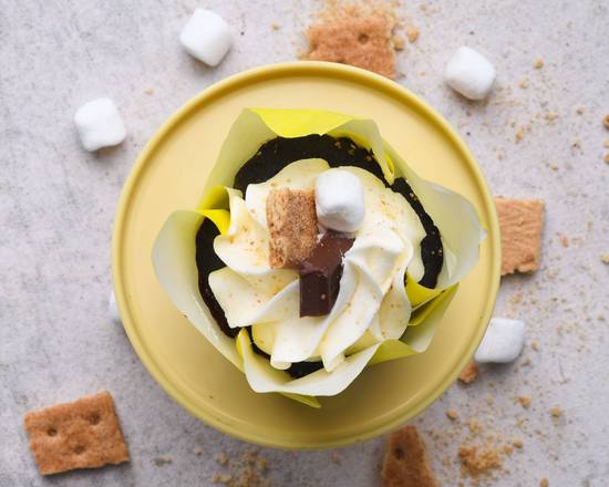Order  S'more Please food online from Enticing Cakes store, Medina on bringmethat.com