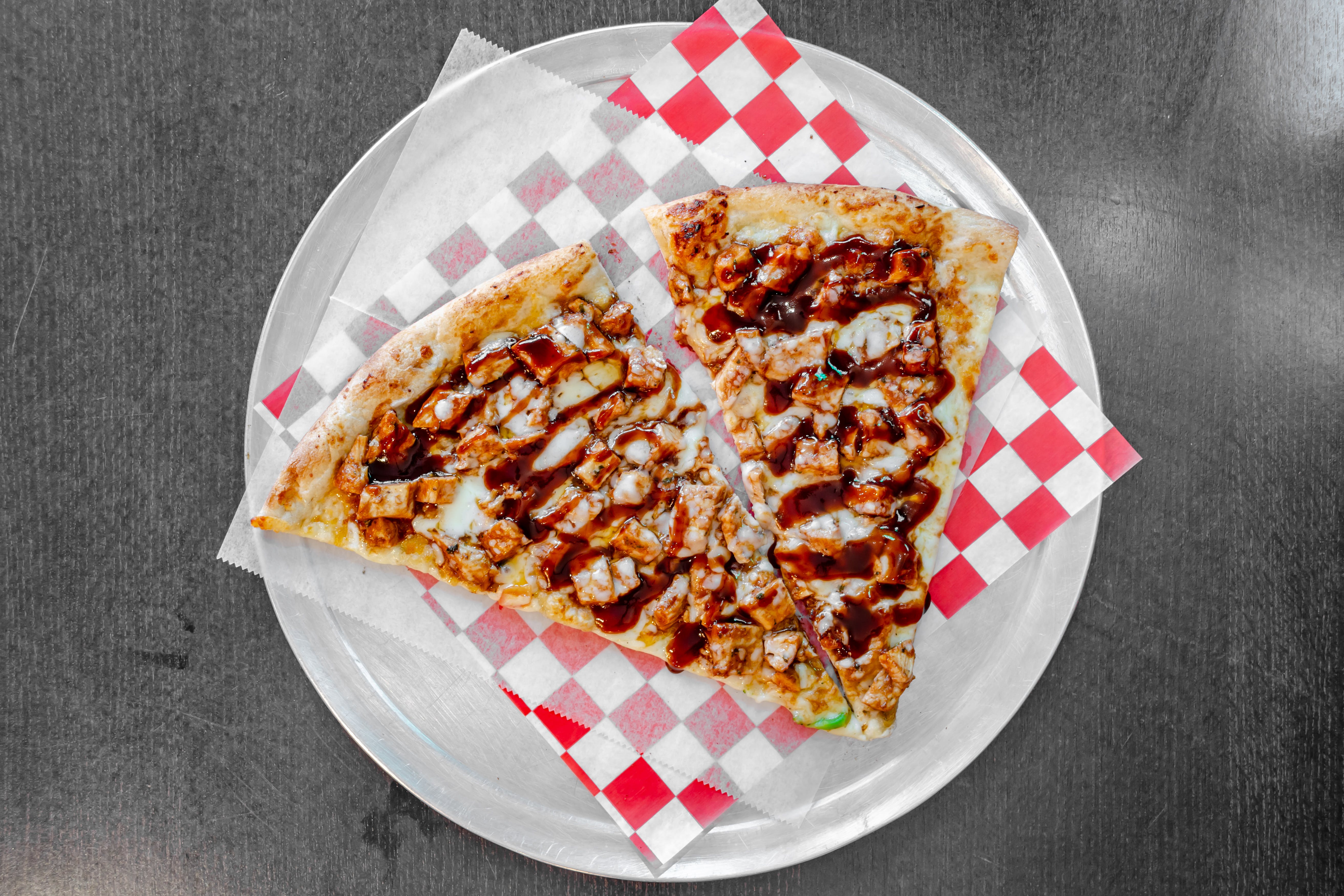 Order BBQ Chicken White Pizza - Small 12'' food online from Johnny Longhots store, Evesham Township on bringmethat.com