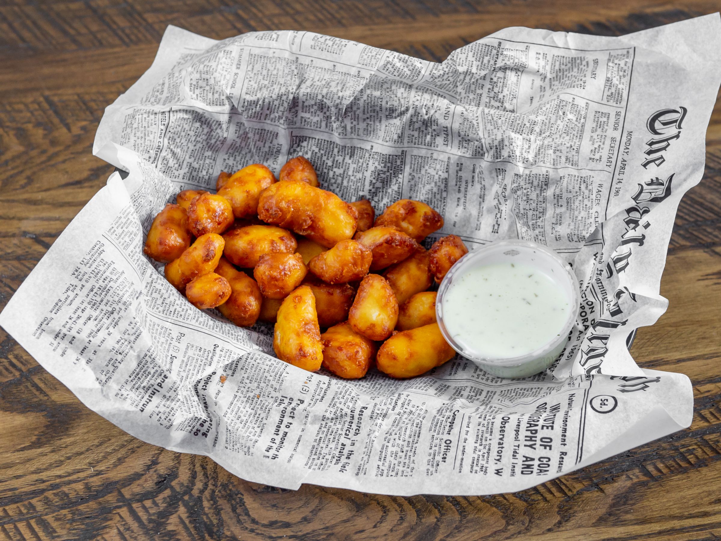 Order Battered Wisconsin White Cheddar Cheese Curds food online from Beacon Tavern & Grill store, Racine on bringmethat.com