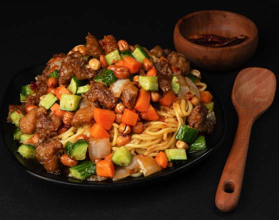 Order 宫保鸡拌面 Kung Pao Chick with Noodles or Rice food online from Hi House store, Irvine on bringmethat.com