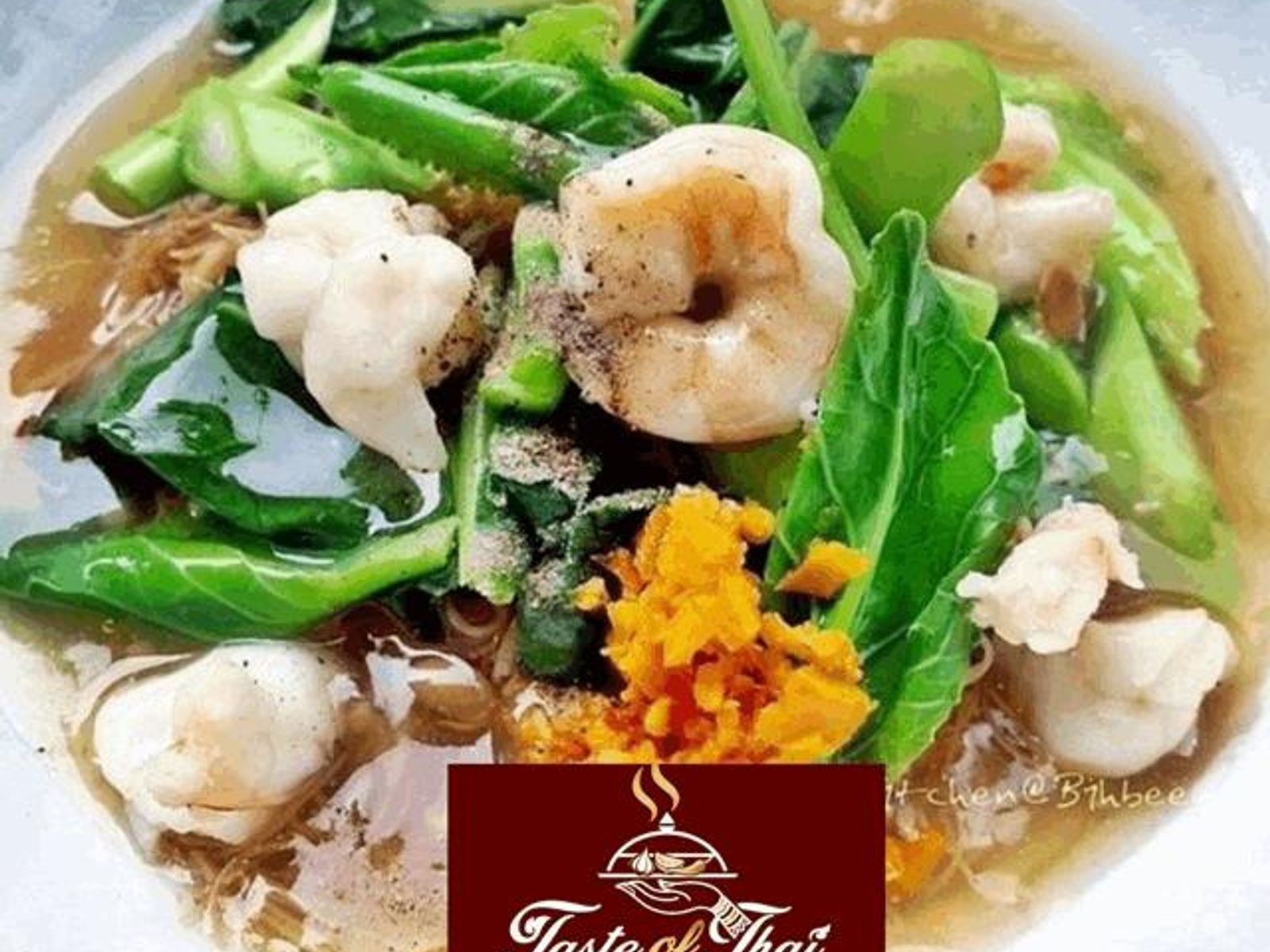 Order Lad Nah food online from Taste of Thai store, Arlington on bringmethat.com