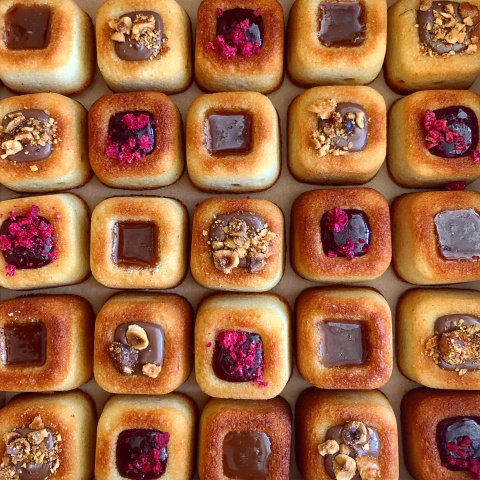 Order Financiers Box (4 pieces) food online from Choux Bakery store, San Francisco on bringmethat.com