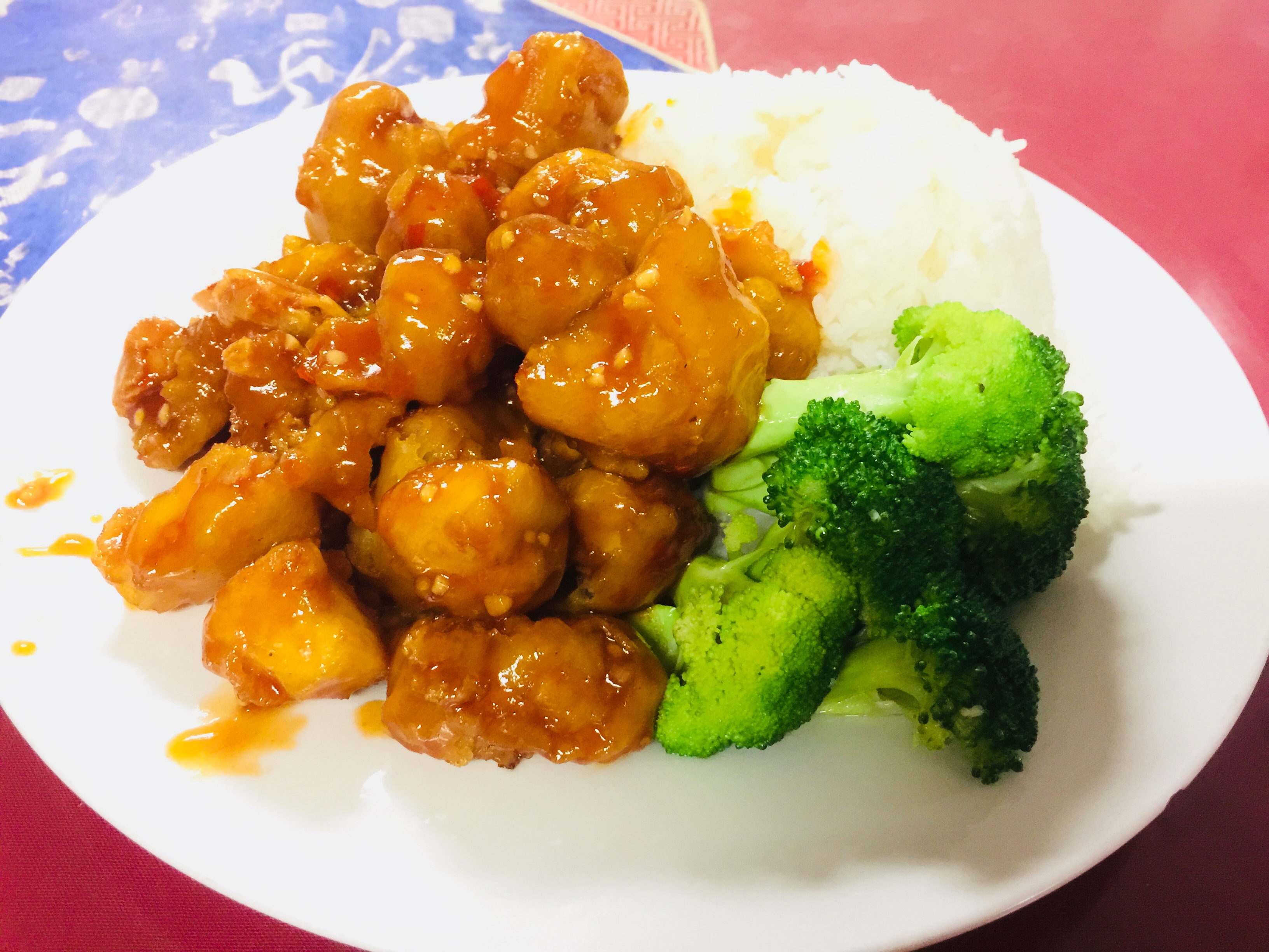 Order General Tsao's Chicken Lunch Plate food online from Golden Kim Tar store, San Francisco on bringmethat.com