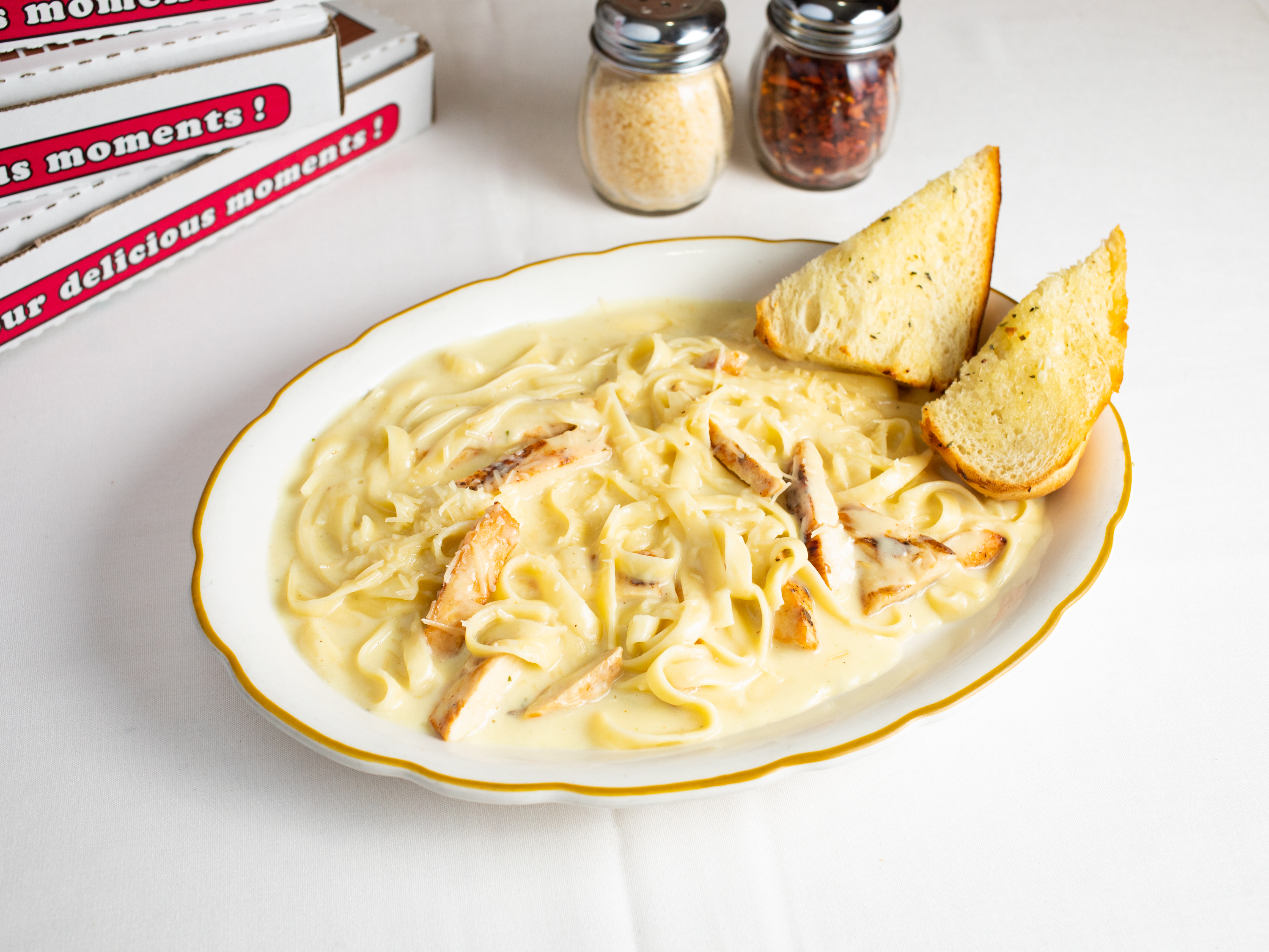 Order Chicken Fettuccine with Alfredo Sauce food online from Venice pizza store, San Francisco on bringmethat.com